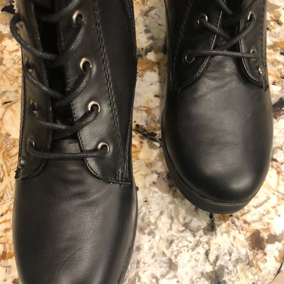 G by GUESS BLACK Booties - Picture 5 of 5